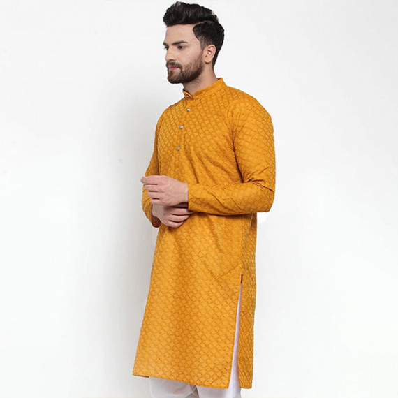 https://retrofashionzs.com/products/men-mustard-yellow-thread-work-cotton-kurta