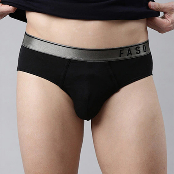 https://retrofashionzs.com/products/men-black-solid-cotton-basic-briefs