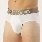 Men White Solid Briefs NB2536100