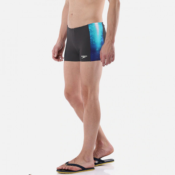 https://retrofashionzs.com/products/navy-swimming-trunks