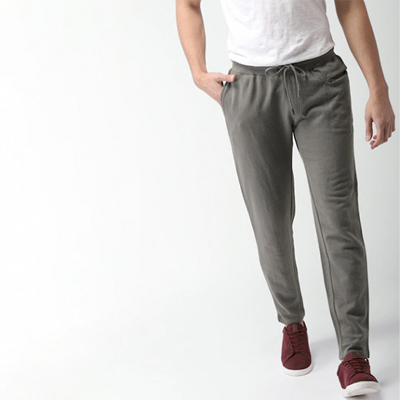 https://retrofashionzs.com/products/men-grey-regular-fit-solid-track-pants