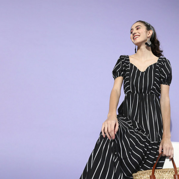 https://retrofashionzs.com/products/black-white-striped-crepe-maxi-dress