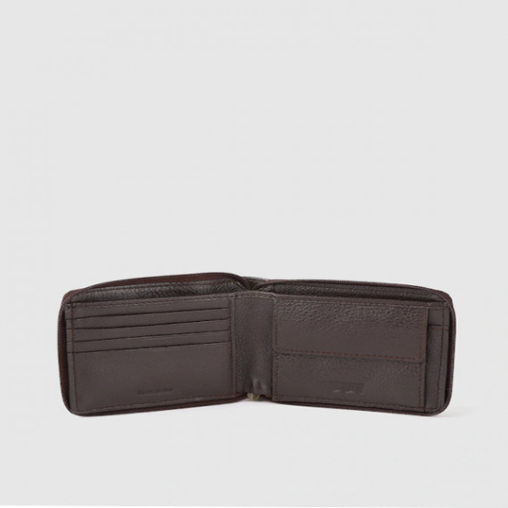 https://retrofashionzs.com/products/men-brown-textured-zip-around-wallet